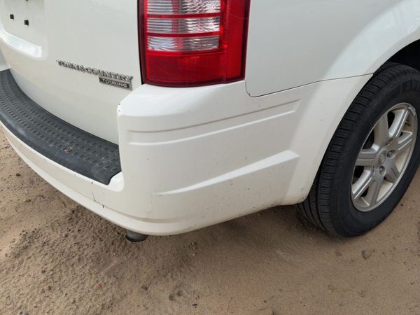 2008-2010 Chrysler Town & Country Rear Bumper Cover Assembly Oem Back White Pw1 — photo 2