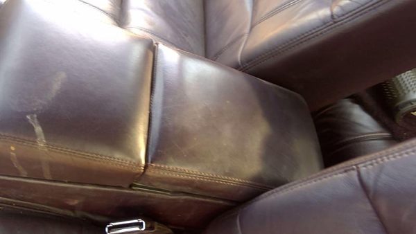 93-96 Cadillac Fleetwood Center Console Lid Only Oem Arm Rest Fold Down Maroon — photo 3