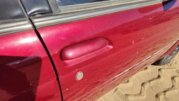 1995-1999 Chevy Lumina Passenger Right Front Outside Door Handle Oem Red — photo 5