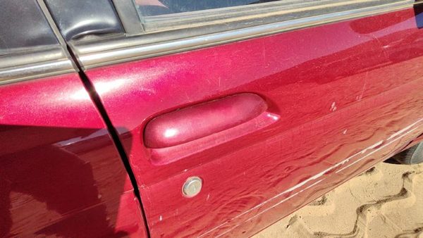 1995-1999 Chevy Lumina Passenger Right Front Outside Door Handle Oem Red — photo 4