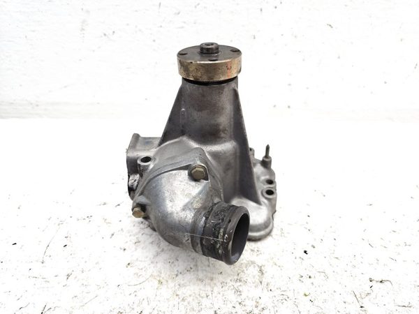 1980 Mercedes-Benz 450SL Water Pump Housing LH RH — photo 3