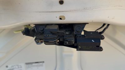2001-2005 Buick Century Rear Trunk Deck Lid Latch Oem 10445387
