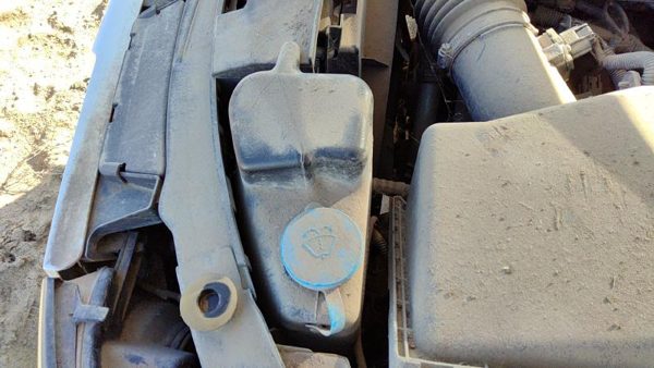 2004-2015 Nissan Titan Windshield Washer Fluid Reservoir With Pump Wiper Tank — photo 3