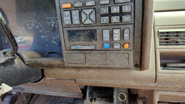 1994 Chevy Silverado 1500 Temperature Control Module In Dash Heater Ac Head Unit — photo 1