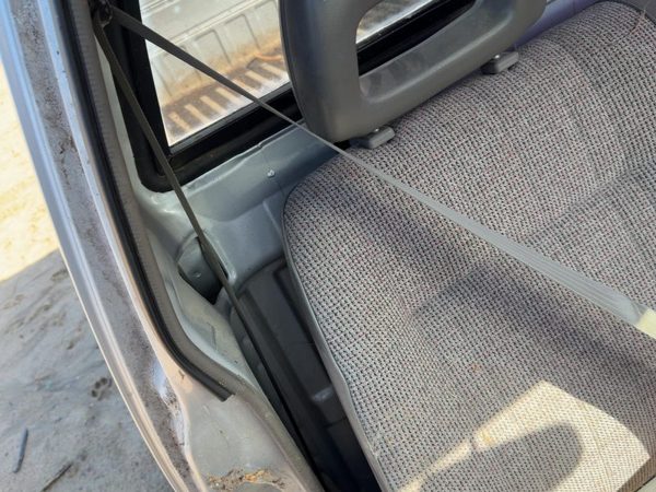 1988-1995 Isuzu Pup Passenger Right Front Seat Belt Retractor Oem Shoulder Gray — photo 5