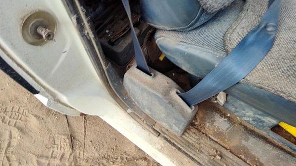 91 Chevy Silverado 1500 Passenger Right Front Seat Belt Retractor Shoulder Blue — photo 6