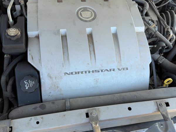 2005 Cadillac Deville Cylinder Head LH 4.6L — photo 3