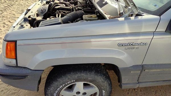 1993-1998 Jeep Grand Cherokee Driver Left Front Fender Oem Silver 55031834 — photo 5