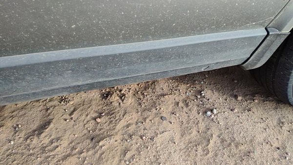 1998-2005 Vw Passat Driver Left Rear Lower Moulding From Door Back Trim Strip — photo 3