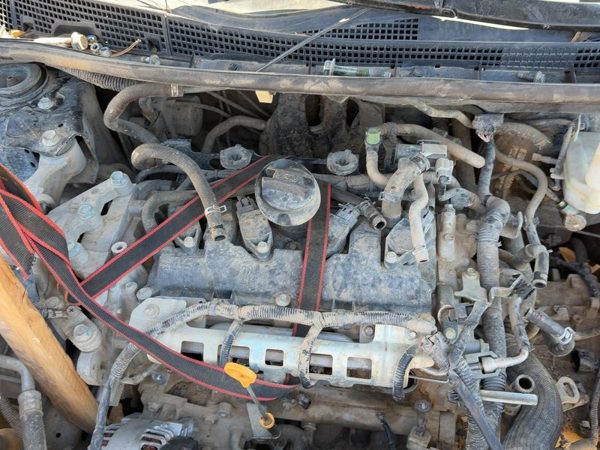 2014 Nissan Sentra Cylinder Head 1.8L — photo 4