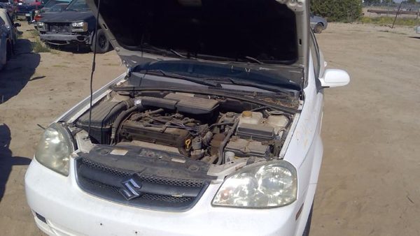 2006 Suzuki Forenza Tail Light Assembly RH — photo 10