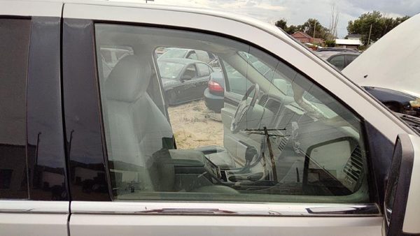 2003-2005 Lincoln Aviator Passenger Right Front Side Window Door Glass Oem — photo 3