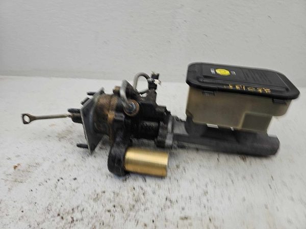 96-02 Chevy Express Van 2500 Power Brake Booster With Master Cylinder Pair Set — photo 10