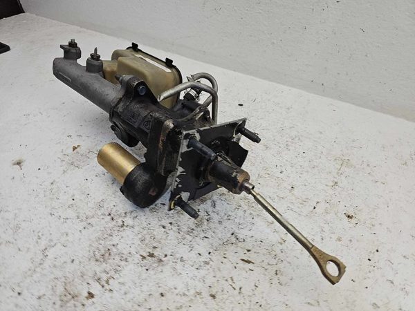 96-02 Chevy Express Van 2500 Power Brake Booster With Master Cylinder Pair Set — photo 15