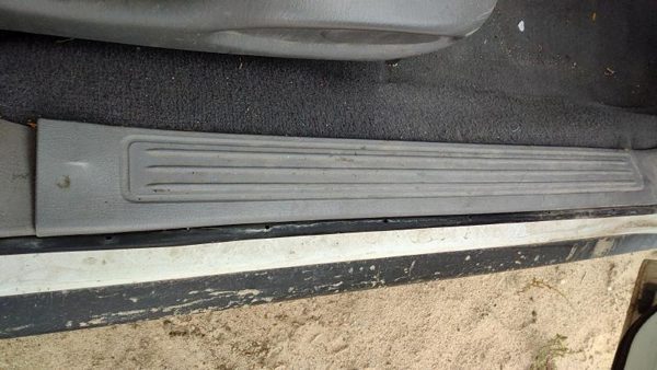 2000-2005 Mercury Sable Passenger Right Lower Kick Trim Panel Oem Gray — photo 2