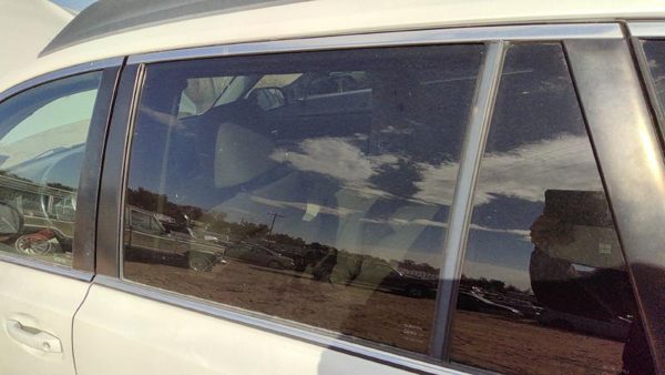 2010-2014 Subaru Legacy Outback Driver Left Rear Side Window Door Glass Oem Back — photo 1