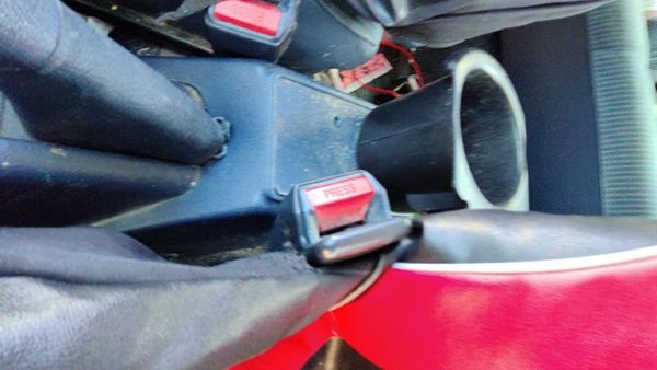 1988-1989 Honda Civic Driver Left Front Seat Belt Buckle Receiver Oem Blue Sedan — photo 3