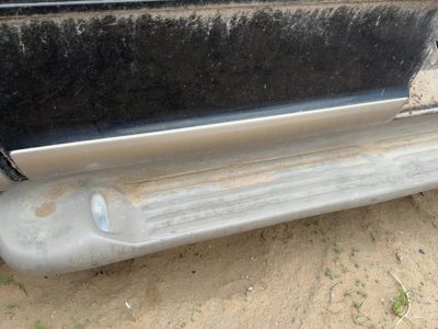 1997-2002 Ford Expedition Passenger Right Rear Lower Moulding From Door Oem