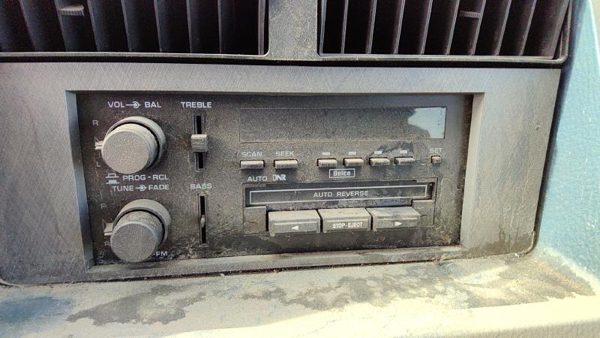 1989-1995 Gmc Van 3500 Stock Radio Oem Factory Stereo Cassette 16169611 — photo 2
