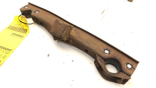 1970 71 Nissan 240Z Rear Carrier Rear Crossmember Bracket Oem Control Arm Mount — photo 5