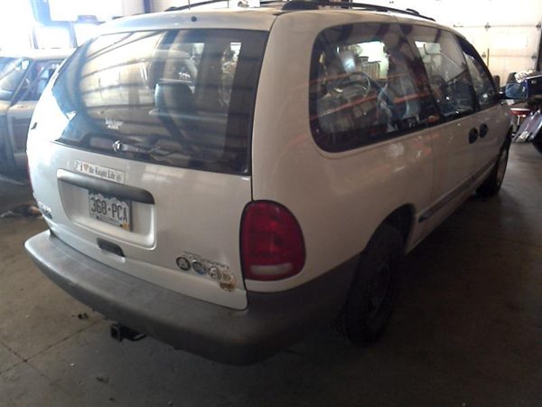 1999 Dodge Caravan Wheel With Tire — photo 3