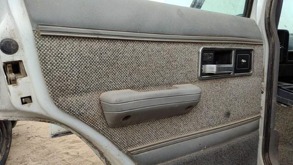 1987-1996 Jeep Cherokee Driver Left Rear Door Trim Panel With Switches Back Gray — photo 5