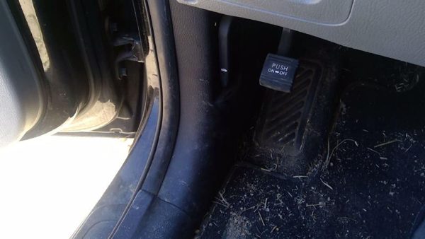 11-12 Kia Sorento Driver Left Lower Kick Trim Panel Oem Black Eb — photo 6