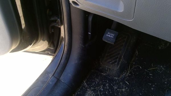 11-12 Kia Sorento Driver Left Lower Kick Trim Panel Oem Black Eb — photo 7