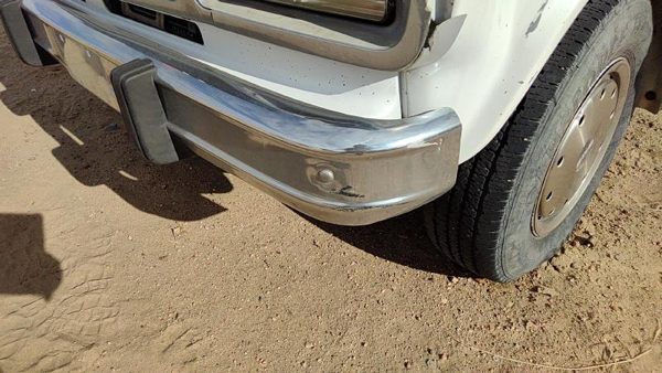 1992-1996 Gmc Van 3500 Front Bumper With Brackets Assembly Oem 15645294 — photo 4