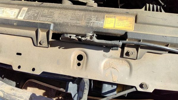 1990-1996 Buick Park Ave Ultra Hood Latch Assembly With Bracket Oem 25630888 — photo 2