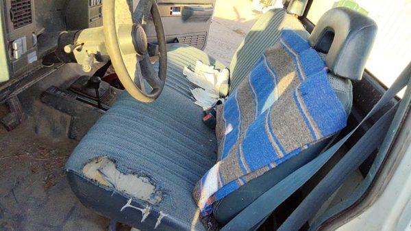 1993 GMC Sierra Front Seat Blue — photo 3