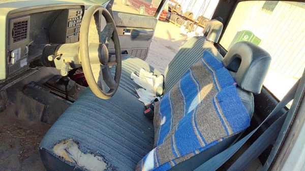 1993 GMC Sierra Front Seat Blue — photo 4