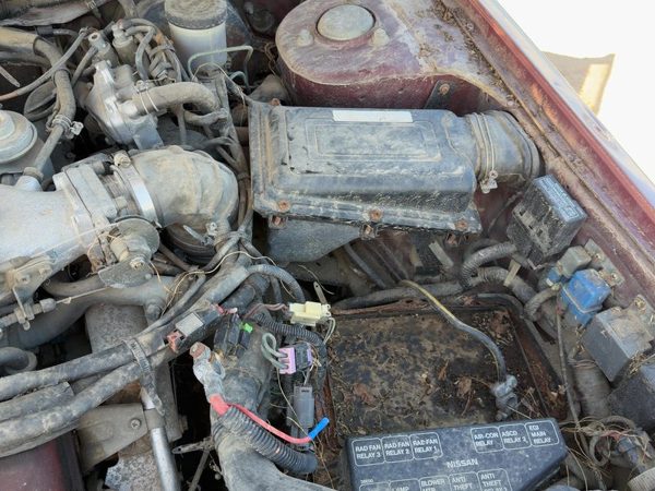 85-88 Maxima Complete Air Intake Cleaner Filter Box Housing With Tube Oem 3.0L — photo 1