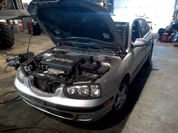 2001 Hyundai Elantra — vehicle photo 3