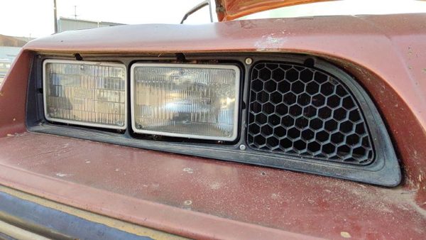 1985-1987 Pontiac Sunbird Passenger Right Headlight Trim Bezel Oem Surround Door — photo 2