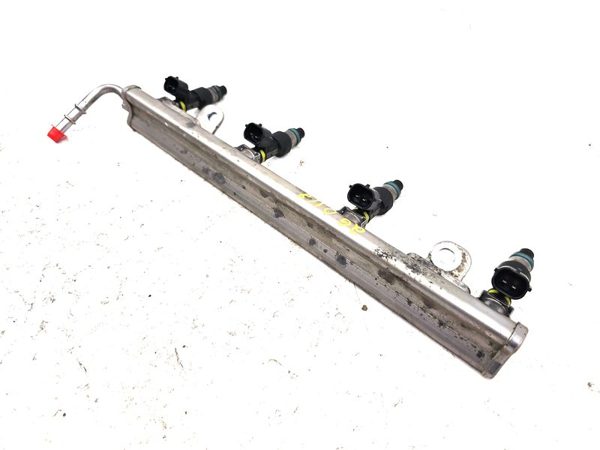 2007-2012 Nissan Versa Complete Fuel Rail With Injectors Set Loaded Oem 1.8L — photo 3