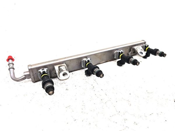 2007-2012 Nissan Versa Complete Fuel Rail With Injectors Set Loaded Oem 1.8L — photo 8