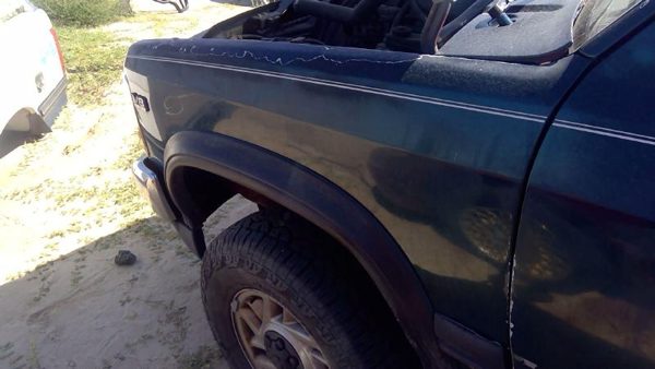 1993 Dodge Dakota Fender LH Green — photo 3