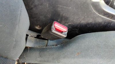 2004-2012 Mitsubishi Galant Passenger Right Front Seat Belt Buckle Receiver Gray