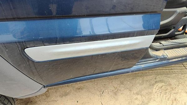 02-07 Jeep Liberty Passenger Right Rear Moulding From Door Oem Back Trim Strip — photo 1