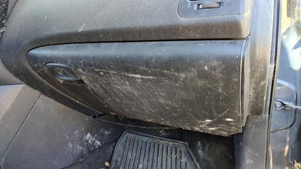 07-11 Altima Glove Box Assembly Complete Door Wth Latch G Charcoal 4 Door Hybrid — photo 1