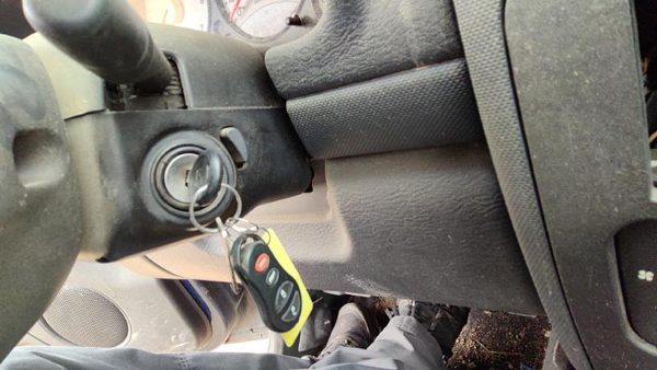2002-2007 Jeep Liberty Ignition Switch Assembly With Key Complete Electrical Oem — photo 1