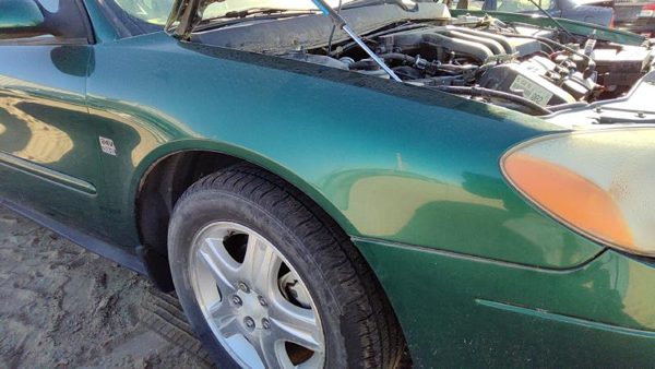2000-2007 Ford Taurus Passenger Right Front Fender Oem Su Tropic Green — photo 2