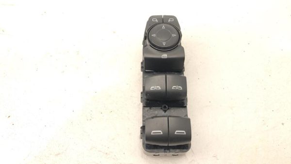 18-20 Buick Regal Driver Left Front Power Window Master Control Switch Buttons — photo 1