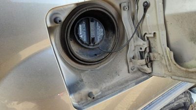 2003-2004 Nissan Xterra Fuel Filler Neck Assembly With Gas Cap Oem Xe 172215S801