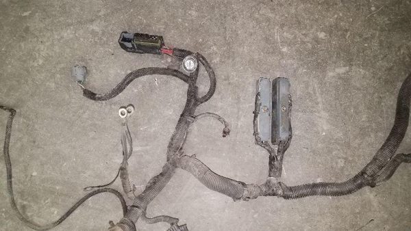 2004 Buick Century Engine Fuse Box Free Shipping + Fits 00-05 255565 — photo 6