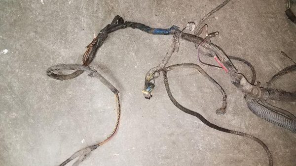 2004 Buick Century Engine Fuse Box Free Shipping + Fits 00-05 255565 — photo 9