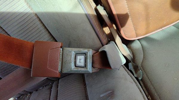 84-91 Jeep Grand Wagoneer Passenger Right Front Seat Belt Buckle Receiver Brown — photo 4