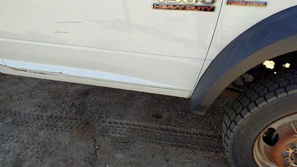 2016 Dodge Ram Front Door RH White PW7 — photo 2