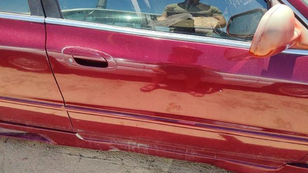 1995 Honda Accord Front Door RH Red — photo 3